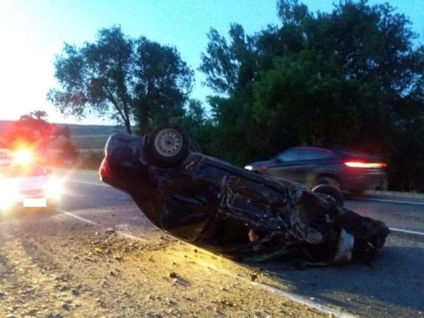 В массовой аварии вблизи Ставрополя пострадали три человека